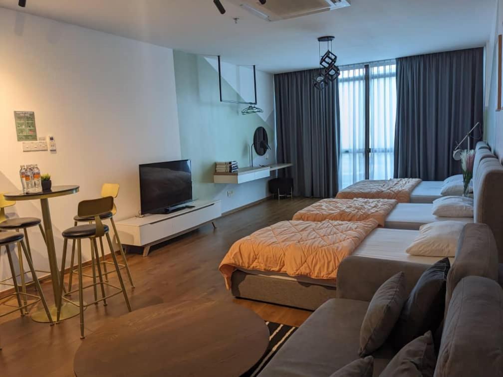 Summer Suites Apartment-The Summer Shopping Mall Kota Samarahan Exterior photo